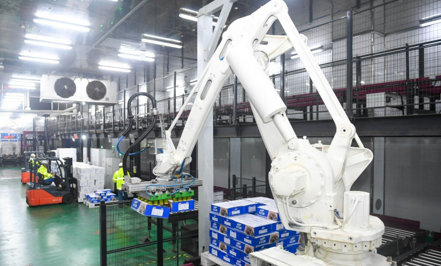 前四月民營(yíng)經(jīng)濟(jì)總體發(fā)展穩(wěn)中向好 銷售收入同比增長(zhǎng)百分之三點(diǎn)六