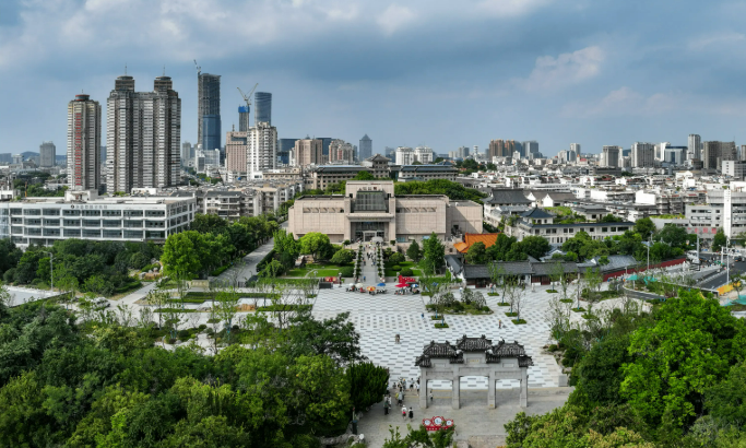 城市更新向高能級(jí)三四線城市延伸 向消費(fèi)提振延伸