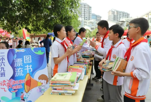 教育部、中宣部啟動(dòng)實(shí)施全國(guó)青少年學(xué)生讀書(shū)行動(dòng)五大工程