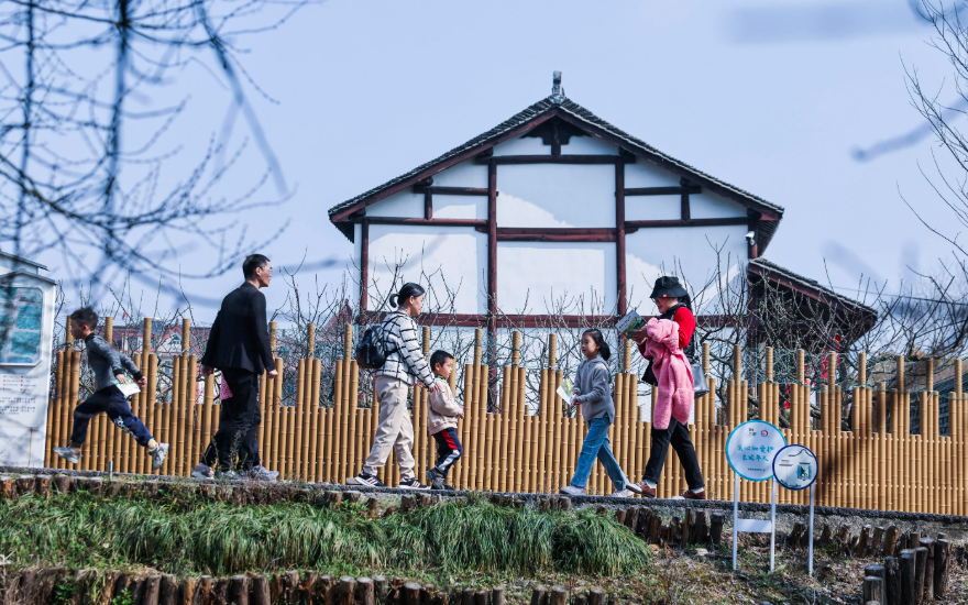 一季度農(nóng)村居民國內(nèi)游人次、花費增速均超城鎮(zhèn)居民