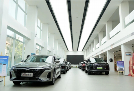 多部門明確反對車企之間無序“價格戰(zhàn)”——向“內(nèi)卷式”競爭說“不”