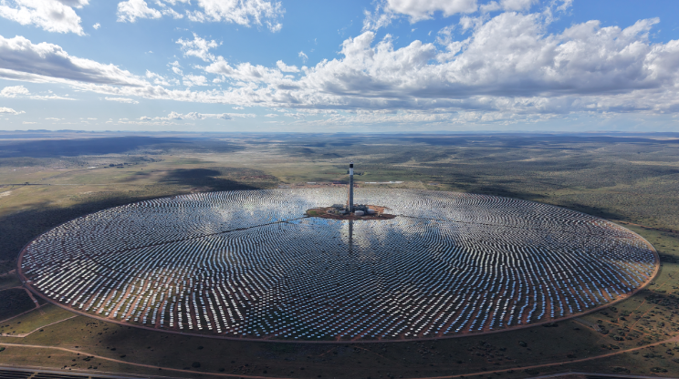 撒哈拉以南非洲首個(gè)塔式熔鹽光熱電站項(xiàng)目正式投入商業(yè)運(yùn)行