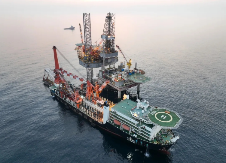 我國海上巨厚碳酸鹽巖潛山油藏開發(fā)項目潿洲5-3油田投產(chǎn)