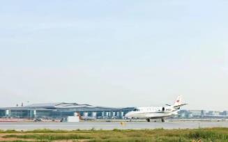 西部機(jī)場(chǎng)騰飛：全面進(jìn)入“三跑道時(shí)代”，帶動(dòng)區(qū)域發(fā)展