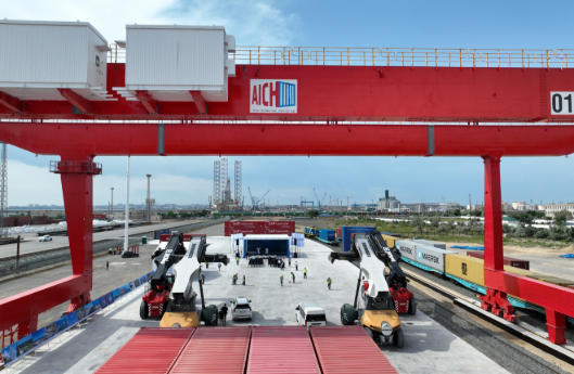 我國首個里海物流項目投運(yùn)