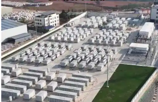 我國首個(gè)大型鋰鈉混合儲(chǔ)能站投產(chǎn)