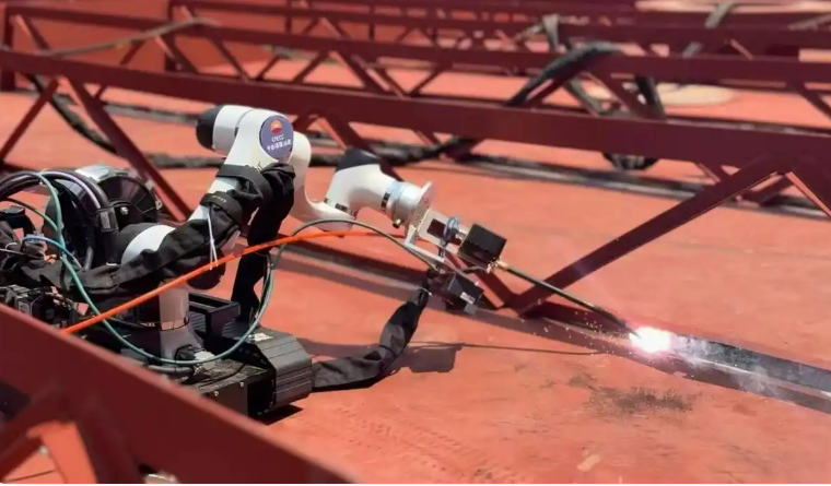 我國大型儲罐浮艙智能焊接技術(shù)實(shí)現(xiàn)關(guān)鍵突破