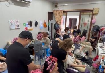 創(chuàng)新老手藝“鏈”接從“頭”開始文旅消費 沉浸式文旅體驗迸發(fā)新熱情