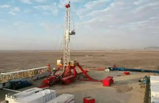 長城鉆探國產(chǎn)深修機首次規(guī)?；M入科威特高端市場