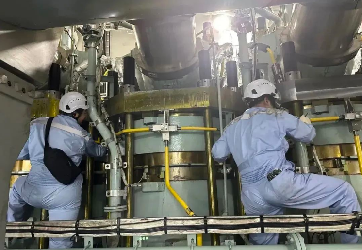 中船集團(tuán)自主研制甲醇雙燃料主機(jī)順利完成海試