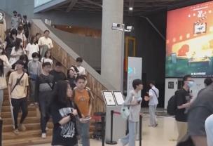 讓電影從銀幕延伸到城市煙火 電影票根變身城市消費“通行證”