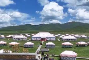 當“綠水青山就是金山銀山”照進現實 世代游牧的藏族群眾吃上了旅游飯