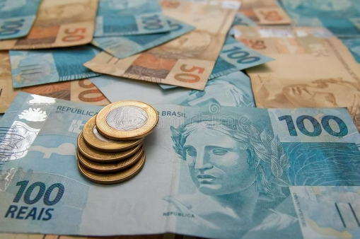 巴西央行連續(xù)第七次加息 基準(zhǔn)利率上調(diào)至15%