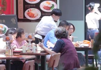 各地創(chuàng)新消費(fèi)場(chǎng)景 激發(fā)消費(fèi)新活力