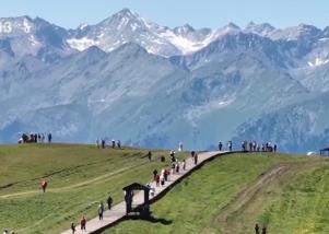 暑期來臨 新疆旅游市場熱度持續(xù)攀升