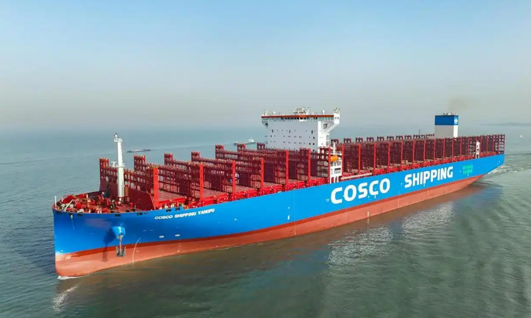 國內(nèi)第一艘！綠色低碳智能甲醇雙燃料集裝箱船交付