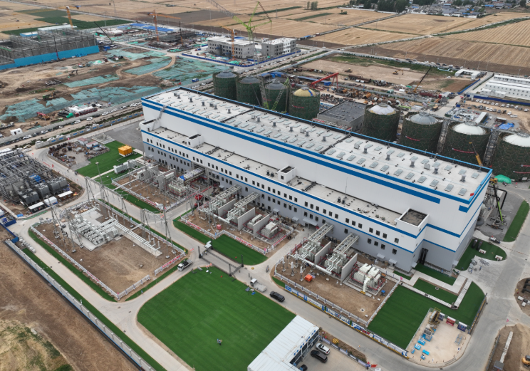 用空氣發(fā)電 中國(guó)能建“能儲(chǔ)一號(hào)”探索綠色發(fā)展新路徑