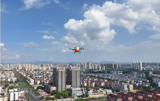 應(yīng)用場(chǎng)景日益豐富 低空經(jīng)濟(jì)加速走進(jìn)日常生活