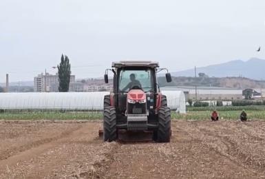 傳統(tǒng)農(nóng)業(yè)從“靠天吃飯”變“數(shù)據(jù)種田” 科技驅(qū)動(dòng)“三夏”生產(chǎn)“加速跑”