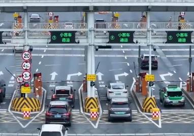 今年通過(guò)橫琴口岸澳門單牌車已破百萬(wàn)輛次 琴澳一體化進(jìn)程加速