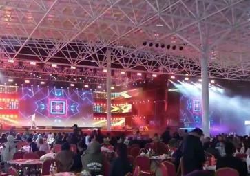 夜經(jīng)濟(jì)蓬勃、首發(fā)經(jīng)濟(jì)火熱、“AI+消費(fèi)”升級……多“彩”業(yè)態(tài)秀出經(jīng)濟(jì)新動能