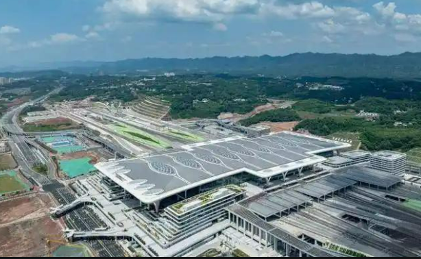 供貨超3萬(wàn)噸 中國(guó)寶武重慶鋼鐵助力西部最大高鐵樞紐站投用