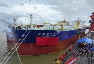 全球首艘自航封閉式 三文魚養(yǎng)殖工船交付