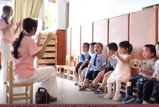 讓嬰幼兒家庭托得上、托得起、托得好 我國加快推進普惠托育服務體系建設