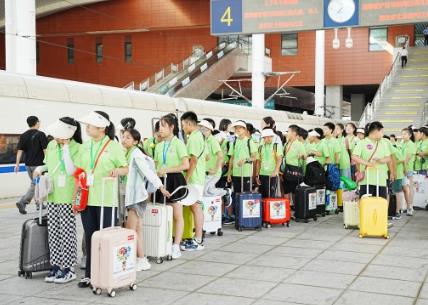 黑龍江省開行暑期首趟紅色研學(xué)游專列