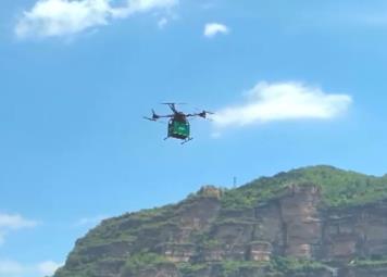 無人機(jī)山區(qū)郵路架起便民“空中橋梁” 見證未來低空物流市場前景廣闊