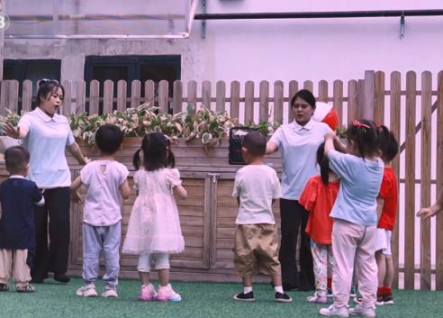 多地推進(jìn)普惠托育服務(wù)體系建設(shè) 穩(wěn)穩(wěn)托住這個(gè)“最柔軟群體”