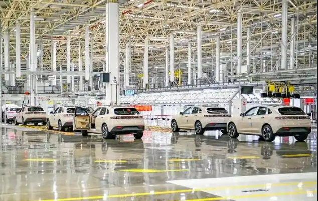 智能化競爭步入“深水區(qū)” 催生汽車產(chǎn)業(yè)鏈合作新機(jī)制