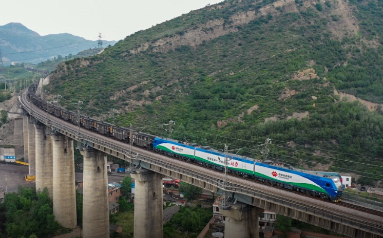 國(guó)家能源集團(tuán)朔黃鐵路年累計(jì)貨運(yùn)量突破2億噸