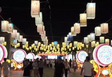 武術(shù)+非遺+夜游！多元化、沉浸式消費(fèi)場(chǎng)景點(diǎn)亮古鎮(zhèn)夜經(jīng)濟(jì)