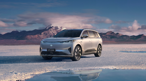 告別擁擠！eπ008六座版：真三排大空間，讓全家舒享每一程