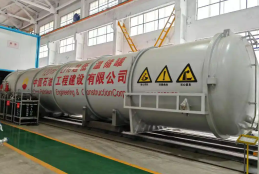 國內(nèi)首套120立方米固定式超低溫儲(chǔ)罐問世