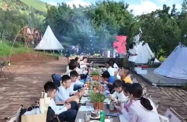 “清涼游”熱潮涌動 各地因地制宜上新“避暑妙招”