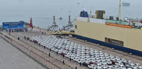 西部陸海新通道助“西部造”汽車滾裝出口