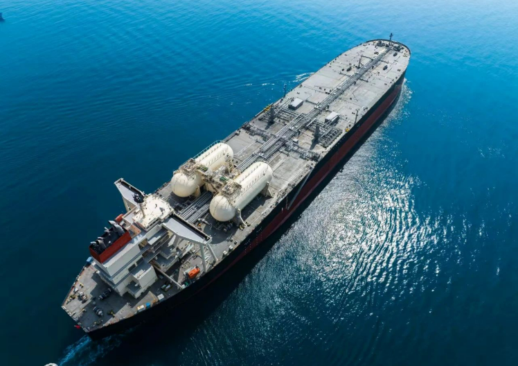中遠(yuǎn)海運(yùn)成功建造30.9萬載重噸LNG雙燃料超大型油輪