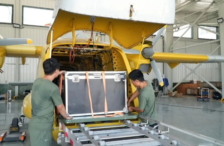 YH-1000無人運(yùn)輸機(jī)成功完成重慶復(fù)雜地形載貨驗(yàn)證飛行