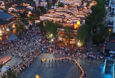 各地夜間文旅消費(fèi)持續(xù)升溫：多元業(yè)態(tài)融合推動夜間消費(fèi)活力釋放