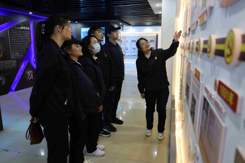 從“消失”到“閃亮”：楚雄復(fù)烤廠團(tuán)支部的青春突圍與成長之路