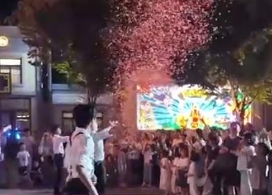 人氣足 文旅熱 消費旺 新場景新“夜”態(tài)點燃繽紛夏日 暑期經(jīng)濟“熱”力十足