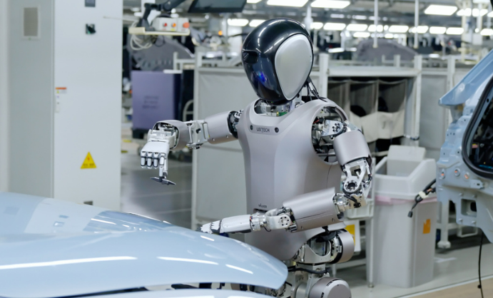 中國機(jī)器人“真干活” 產(chǎn)業(yè)鏈條延伸“出海”在提速