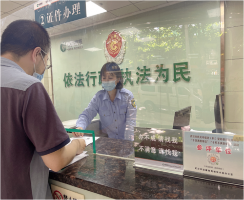 五感織就“優(yōu)秀案卷”：一名基層員工與她的行政服務(wù)匠心之旅