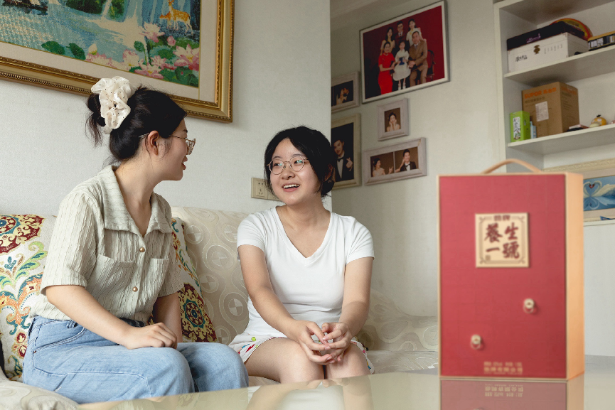 湖北鄂州高考文理狀元專訪 養(yǎng)生一號(hào)敬謝至親