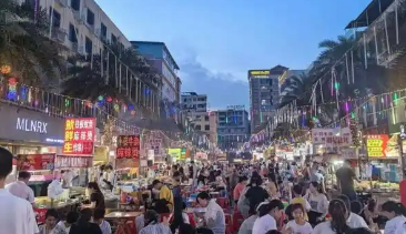 “夏日經(jīng)濟”成8月消費關(guān)鍵詞 避暑游、文博熱亮點頻出