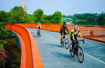 到2030年體育產(chǎn)業(yè)發(fā)展水平大幅躍升，總規(guī)模超7萬億元