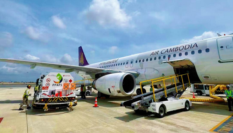 中國(guó)航油柬埔寨金邊德崇國(guó)際機(jī)場(chǎng)供油項(xiàng)目順利投運(yùn)