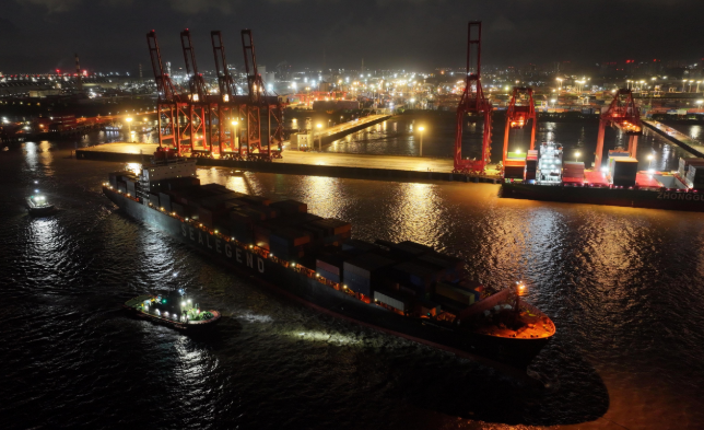 18天直達歐洲！全球首條中歐北極集裝箱快航正式通航